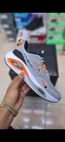 کتونی نایک ایرزوم وینفلو طوسی