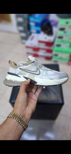 کتونی نایک وی تو کی v2k