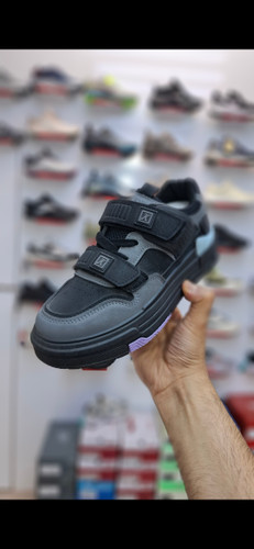 کتونی زنانه چسبی برند کی شوز