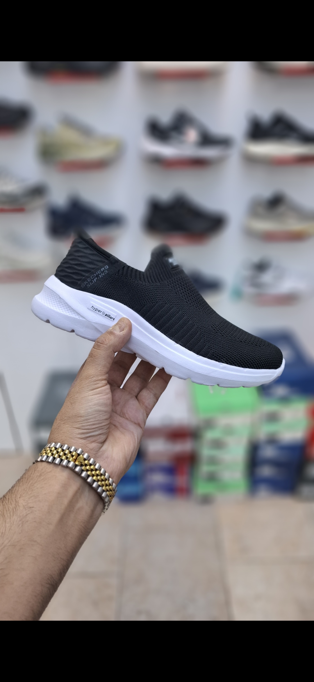 اسکیچرز زنانه بدون بند