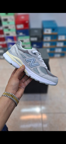 نیوبالانس ۹۹۰ رنگ طوسی روشن