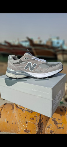 کتونی نیوبالانس ۹۹۰ طوسی