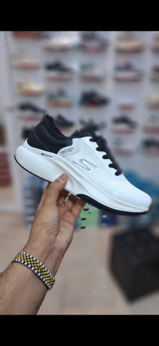 اسکیچرز مردانه مکس کوشن